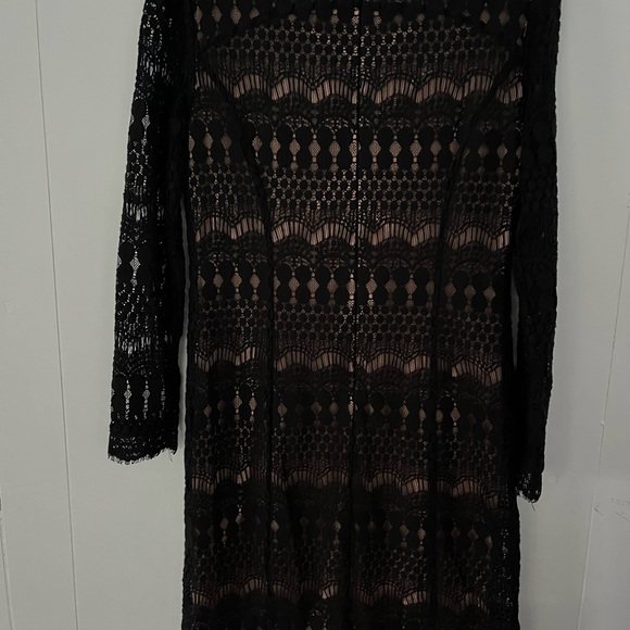 White House Black Market Black Midi Lace Sheath Dress Size 10 12 - Picture 7 of 16